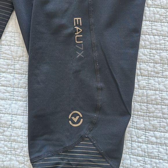 Virus Full Length Compression Leggings - Picture 3 of 6